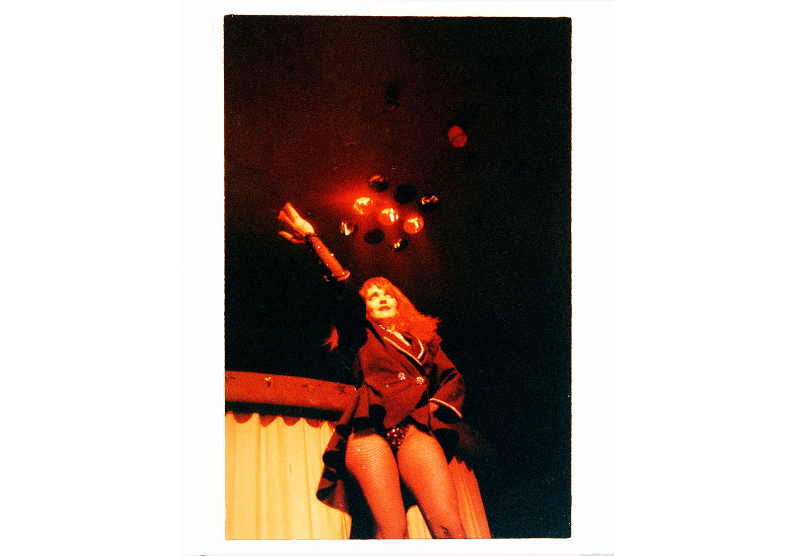 09_ausstellung_wichtige-bilder_terrasse_francisco-paco-carrascosa