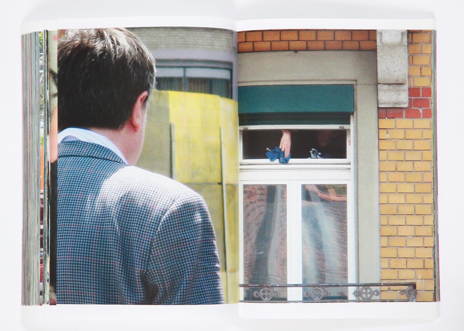 10_johnnie-walker-on-the-beach_francisco-paco-carrascosa_doppelseite_mann-fenster-ch-1600px