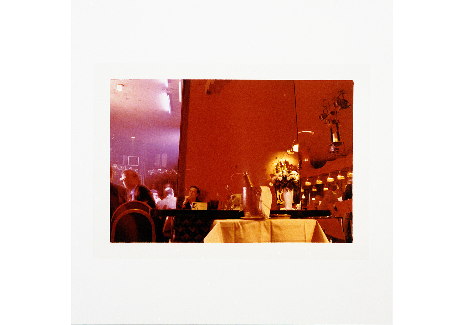 19_ausstellung_wichtige-bilder_terrasse_francisco-paco-carrascosa